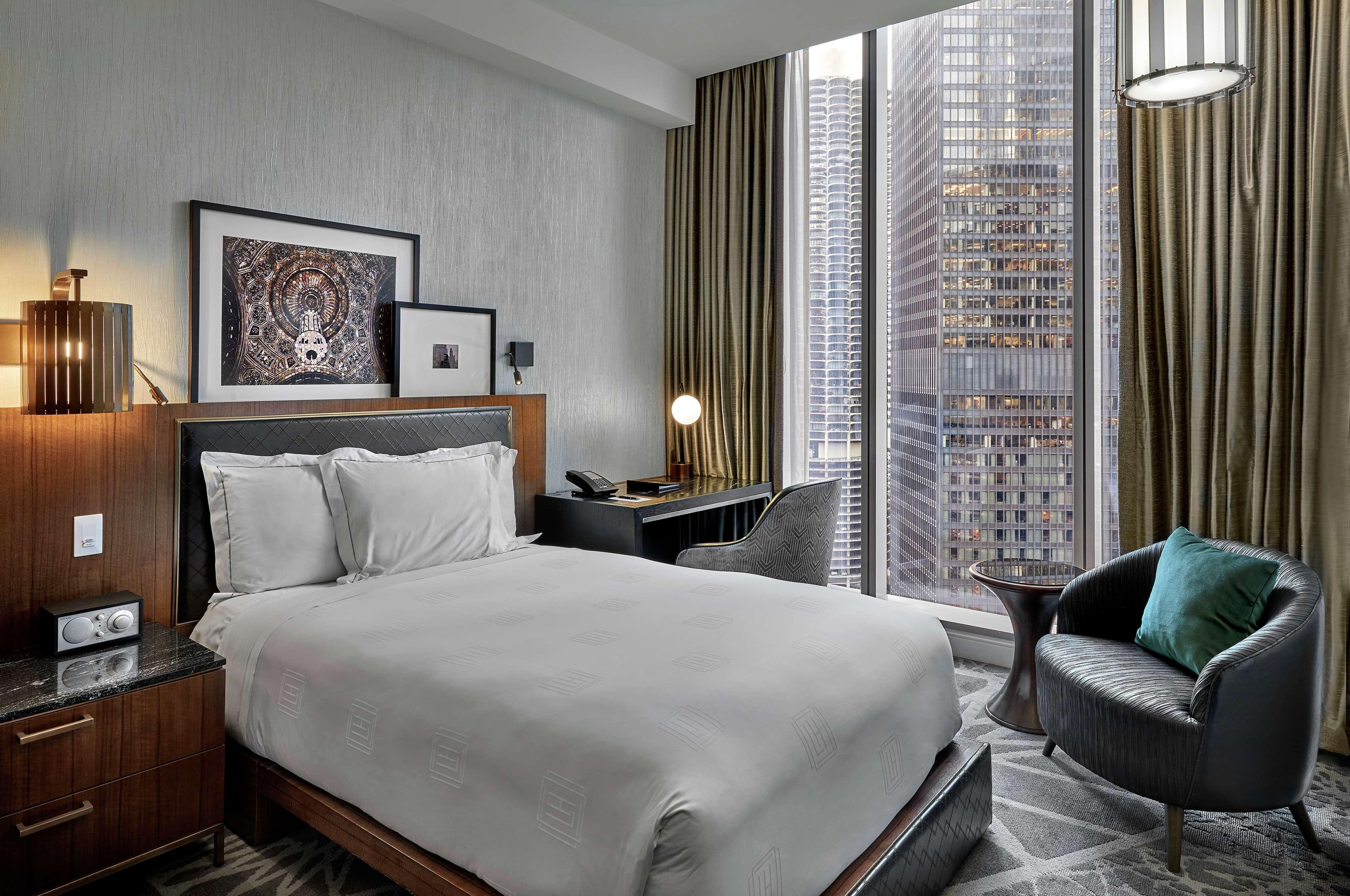 Zimmer Vista mit Kingsize-Bett
